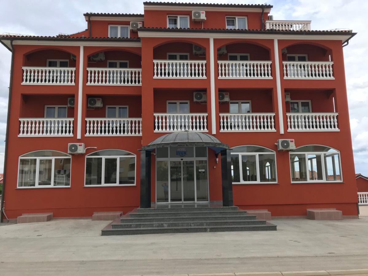 Hotel Livadic & Restaurant Ližnjan Esterno foto